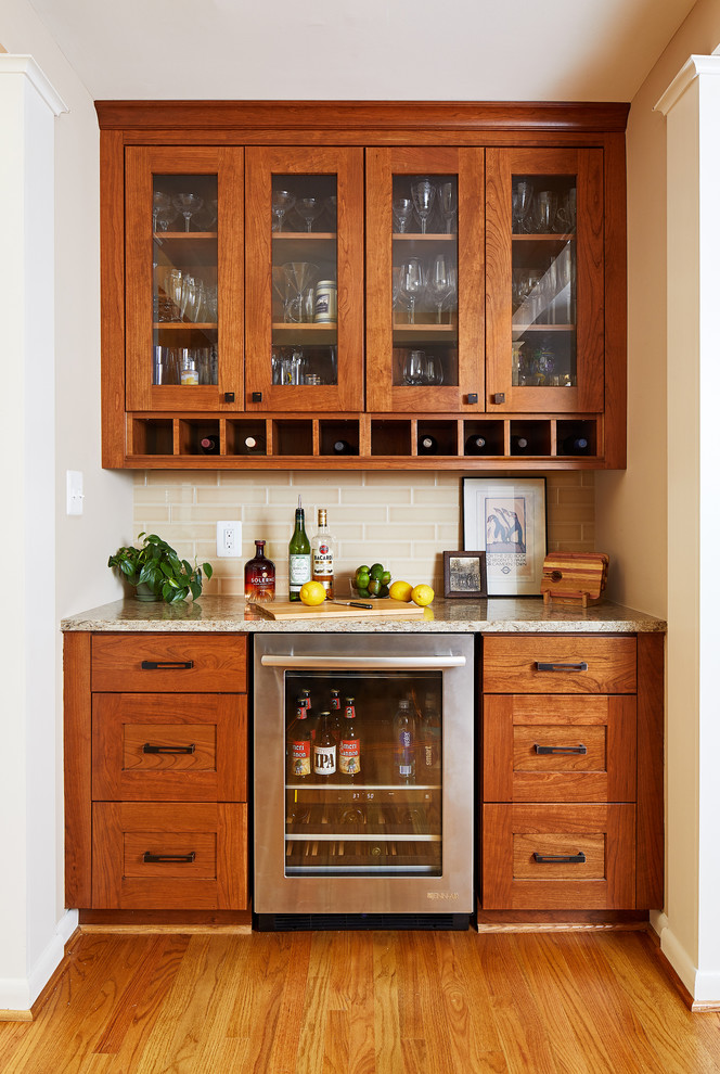 15 Sophisticated Traditional Home Bar Designs That Will Add A Touch Of Elegance To Your Home