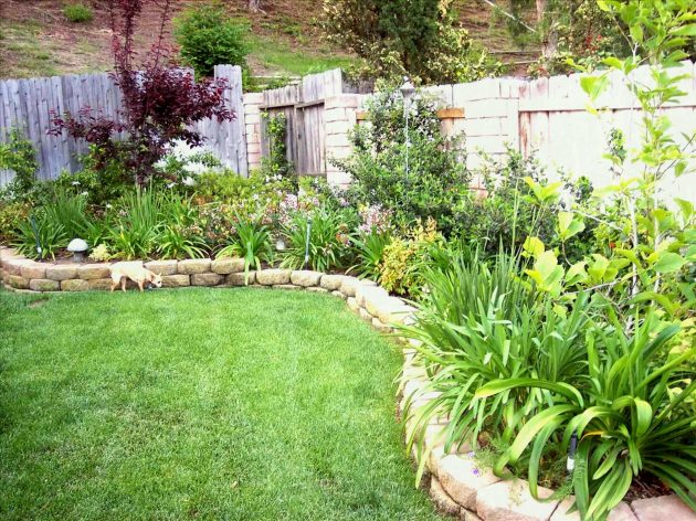16 Inexpensive DIY Edging Ideas To Garnish Your Garden