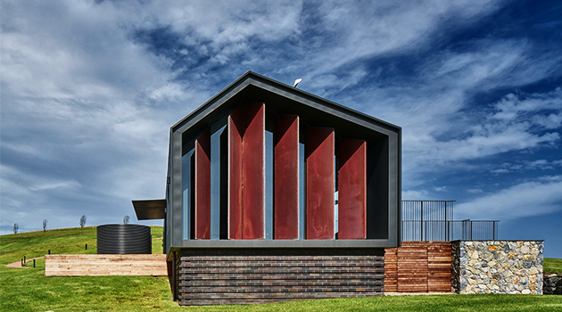 Escarpment House by Atelier Andy Carson in Gerringong, Australia