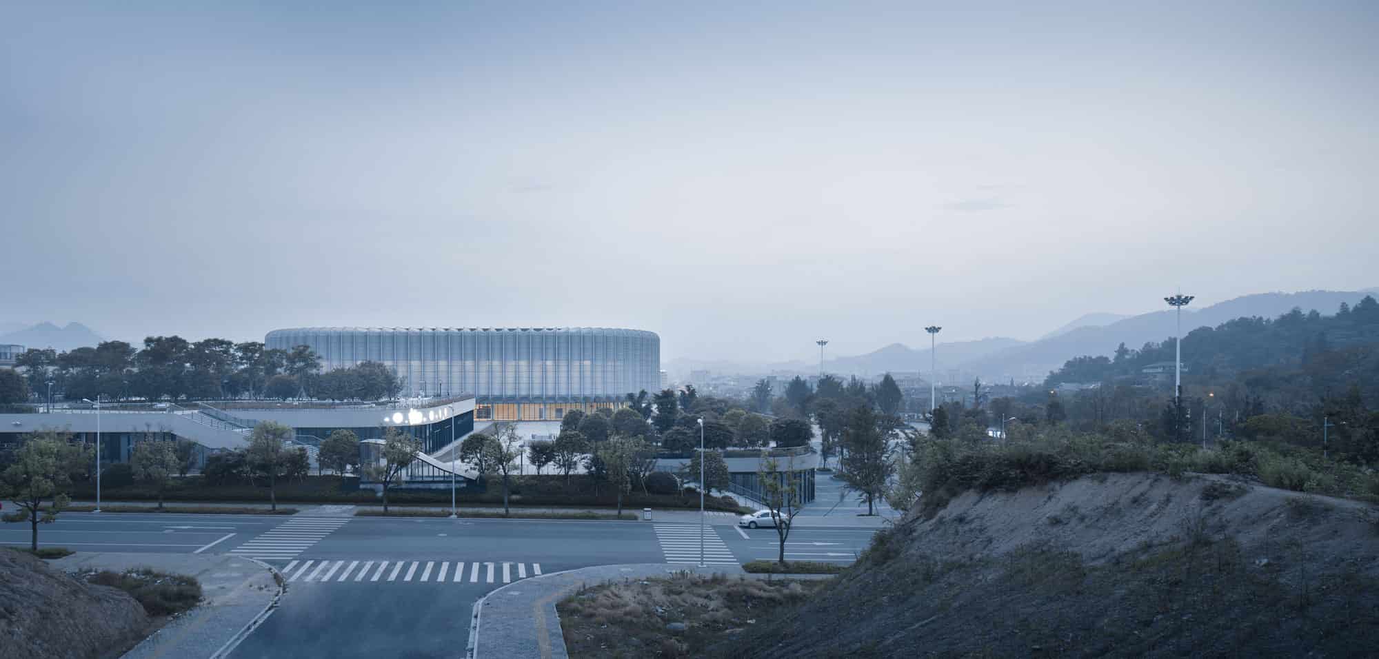 Landscape temperament - Balance and integration: Lin'an Sports and Culture Center Landscape temperament - Balance and integration: Lin'an Sports and Culture Center