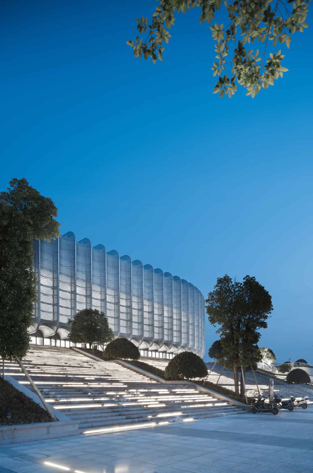 Landscape temperament - Balance and integration: Lin'an Sports and Culture Center Landscape temperament - Balance and integration: Lin'an Sports and Culture Center