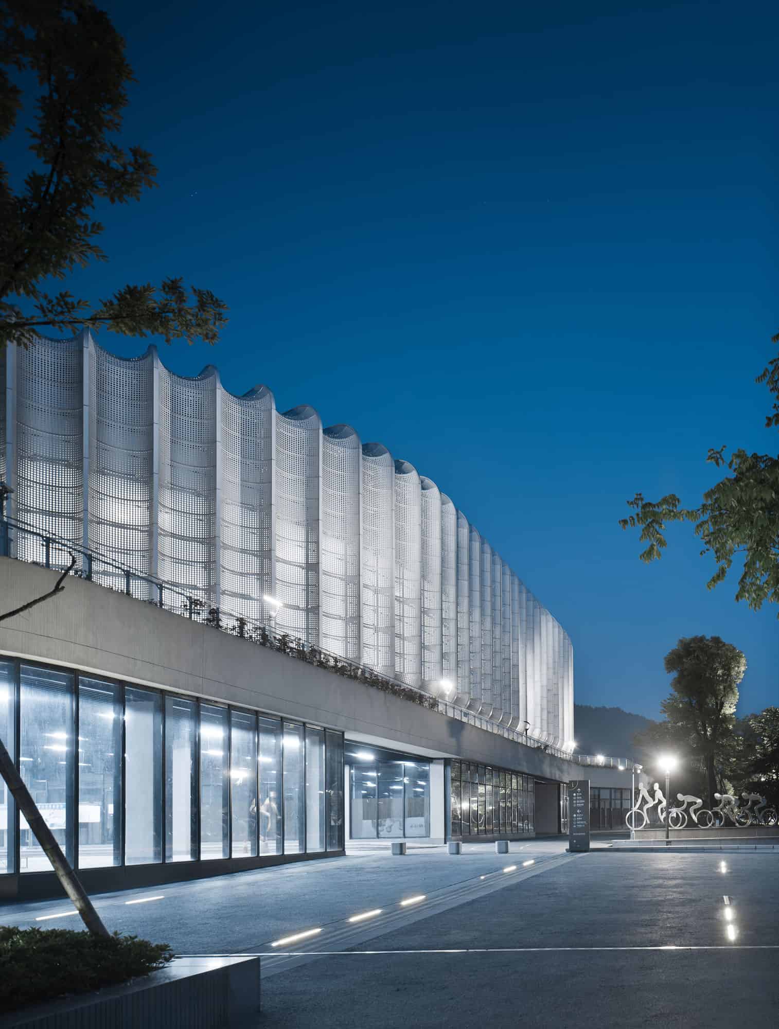 Landscape temperament - Balance and integration: Lin'an Sports and Culture Center Landscape temperament - Balance and integration: Lin'an Sports and Culture Center