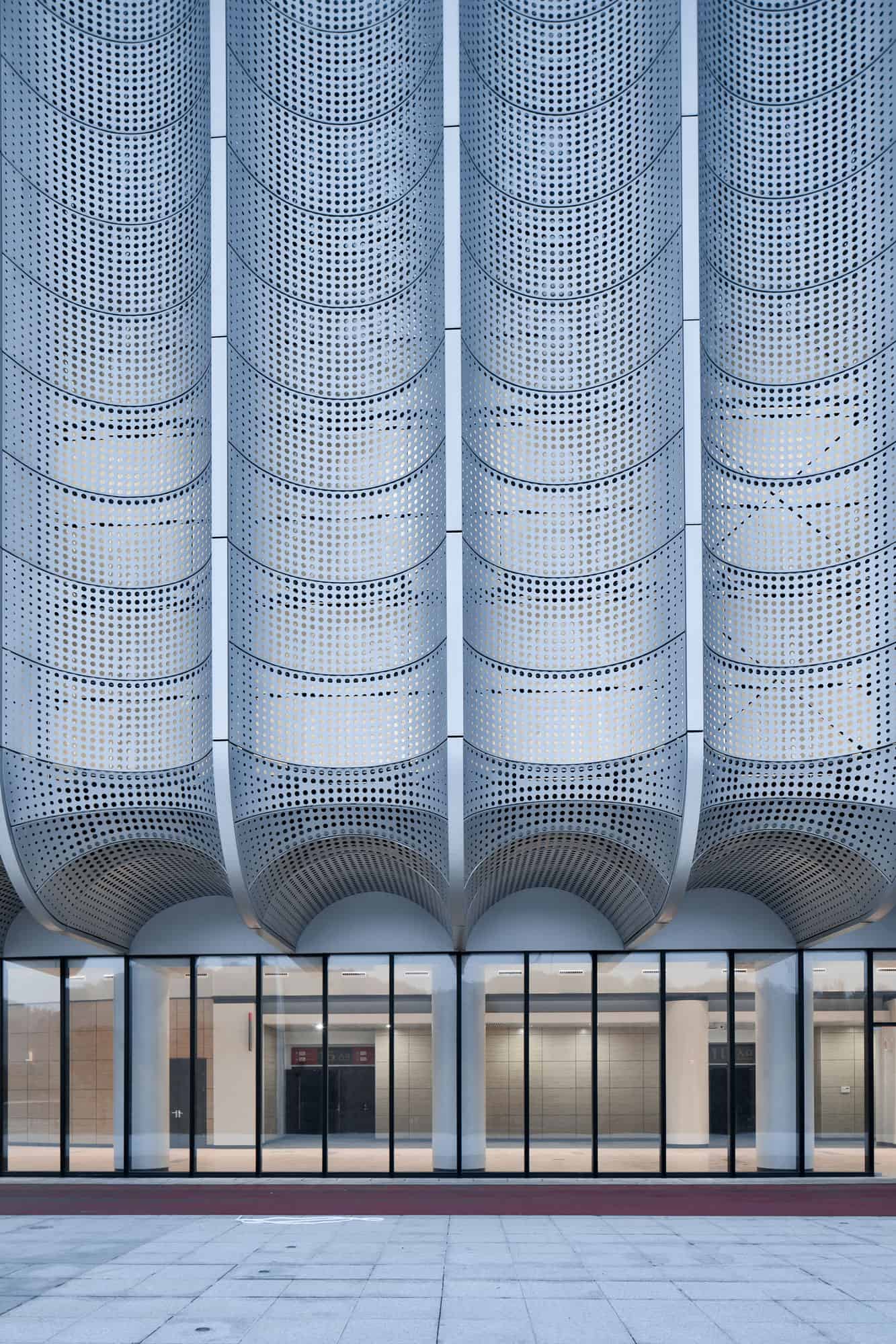 Landscape temperament - Balance and integration: Lin'an Sports and Culture Center Landscape temperament - Balance and integration: Lin'an Sports and Culture Center