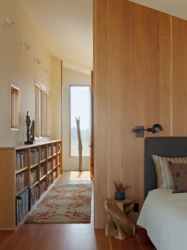 Meadow House by Malcom Davis Architecture in California, USA