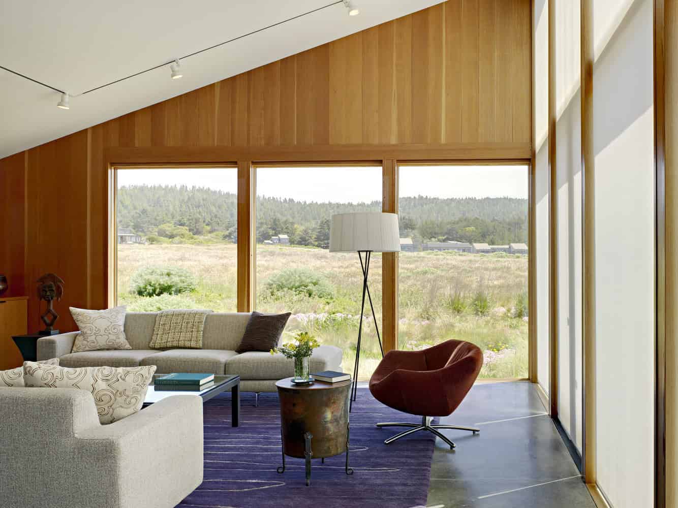 Meadow House by Malcom Davis Architecture in California, USA