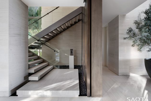 Stradella Residence by SAOTA in Los Angeles, California
