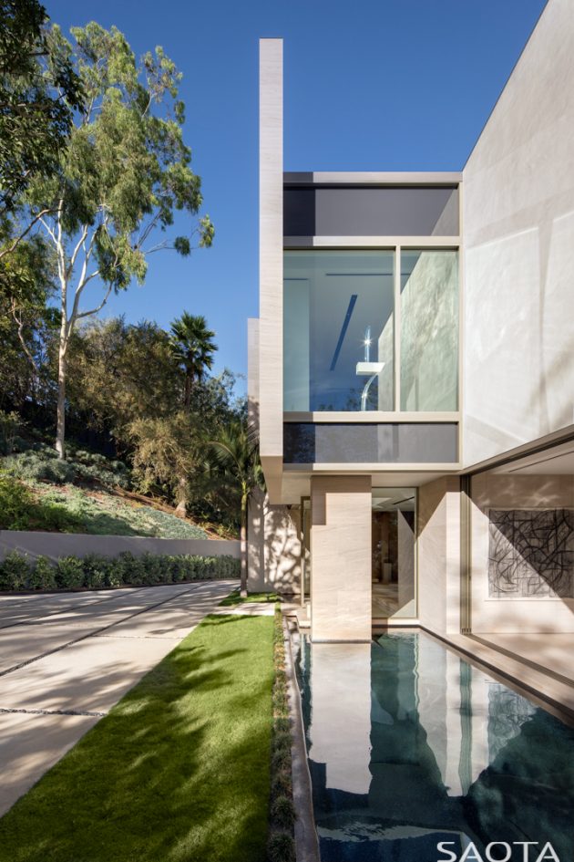 Stradella Residence by SAOTA in Los Angeles, California