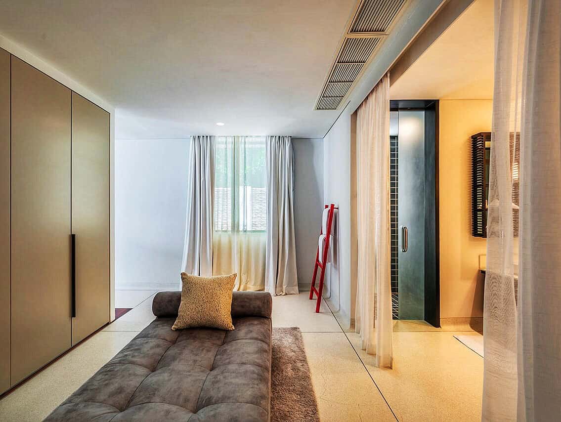 Villa Naam Sawan – Iconic Example of Modern Design Influenced By Traditional Thai Architecture