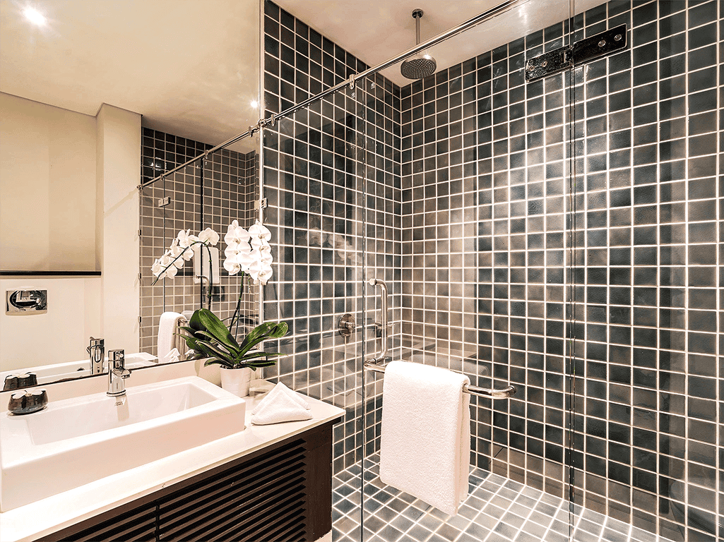 Villa Naam Sawan – Iconic Example of Modern Design Influenced By Traditional Thai Architecture