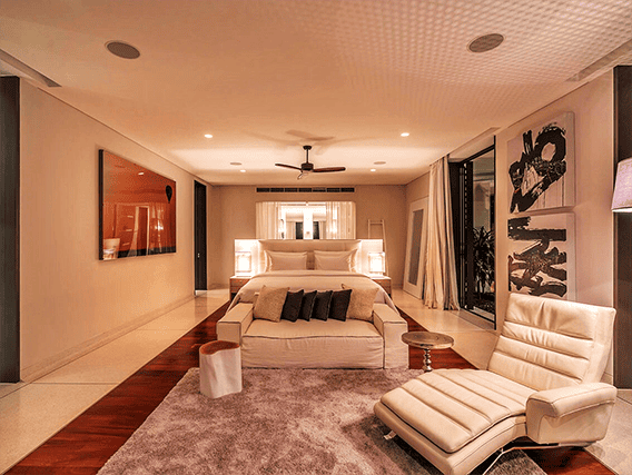 Villa Naam Sawan – Iconic Example of Modern Design Influenced By Traditional Thai Architecture