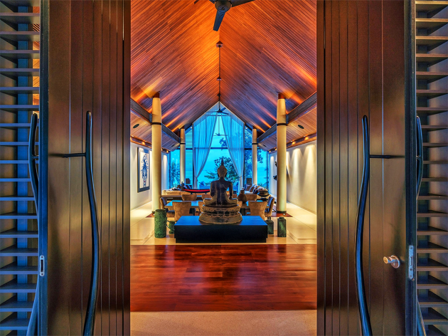 Villa Naam Sawan – Iconic Example of Modern Design Influenced By Traditional Thai Architecture