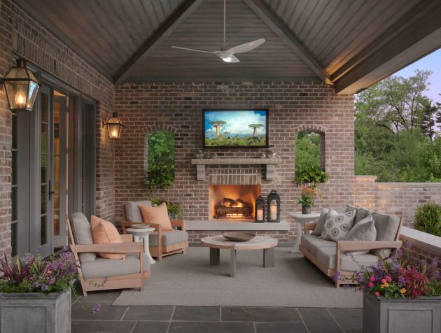 15 Charming Traditional Porch Designs You'd Love To Spend Your Days In