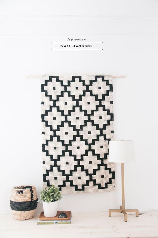 15 Dreamy DIY Wall Hanging Decorations You Can Easily Make In An Hour Or Two