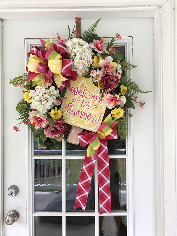 15 Dreamy Handmade Summer Wreath Designs Made With Fresh Flowers