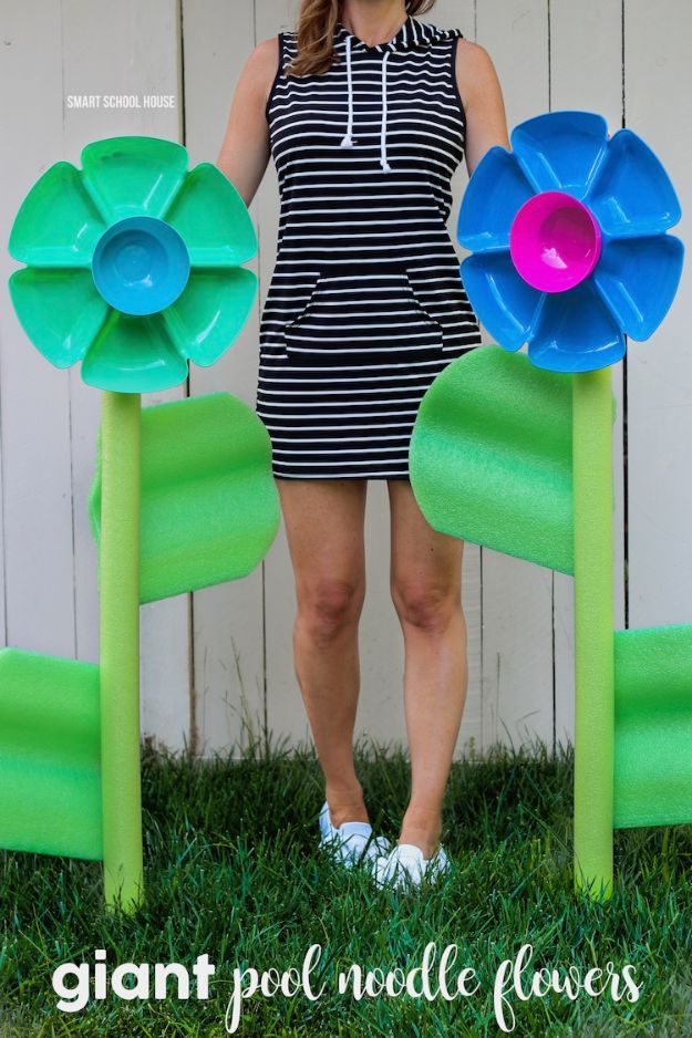 15 Quick And Easy Crafts You Can DIY From Dollar Store Supplies