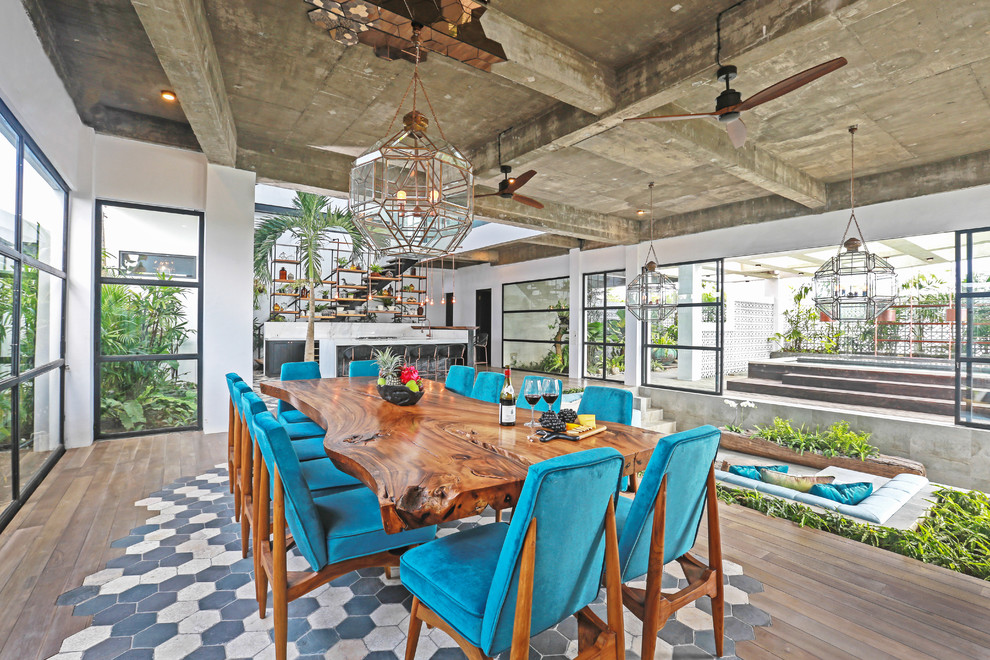 15 Thrilling Tropical Dining Room Interiors That Will Impress You