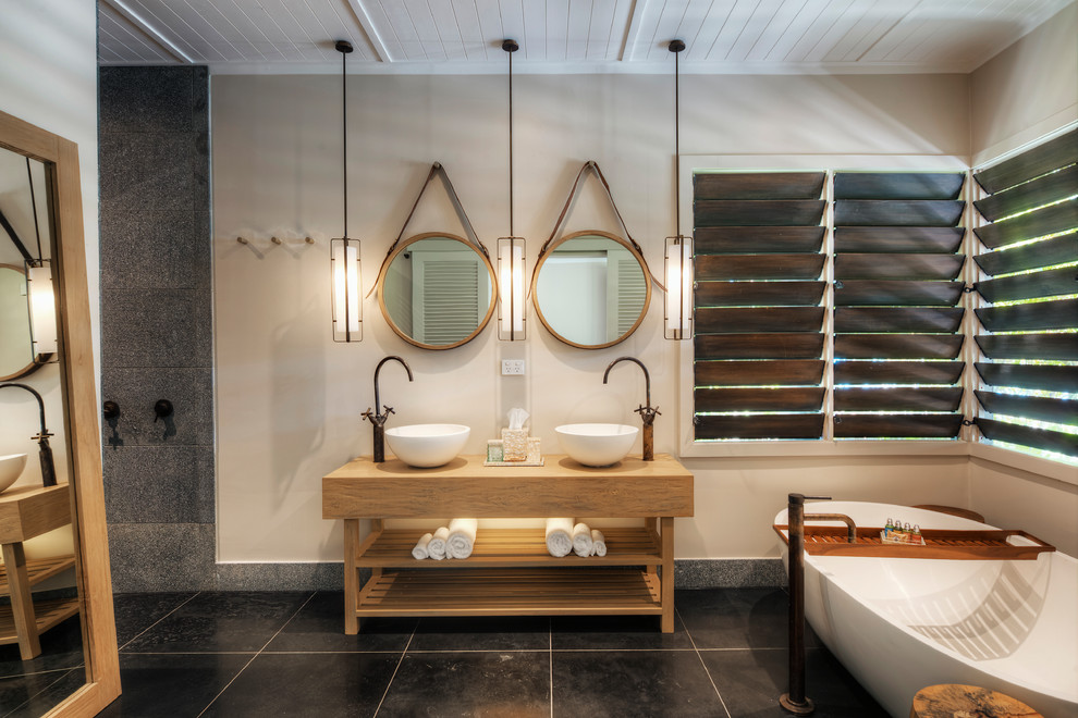 16 Exceptional Tropical Bathroom Interiors Designed To Impress