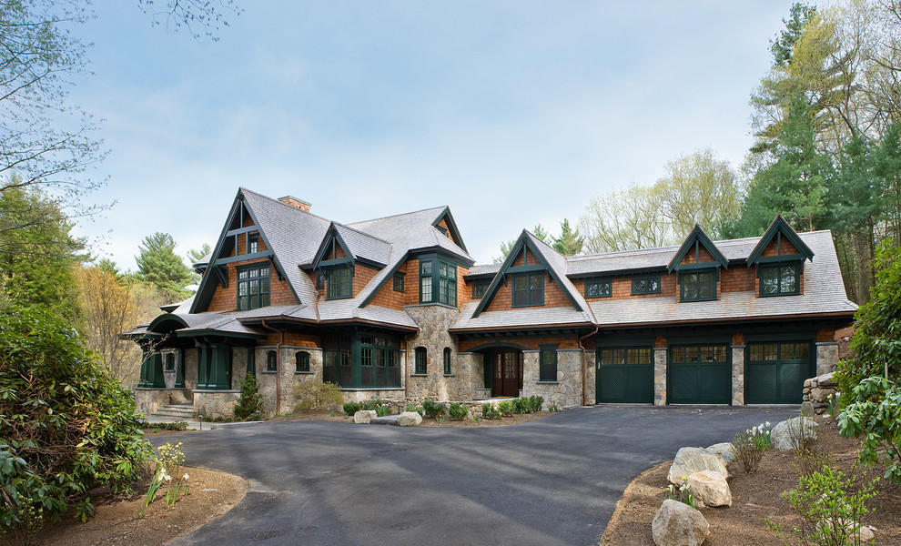 17 Gorgeous Traditional Home Exterior Designs You Will Find Inspiration In