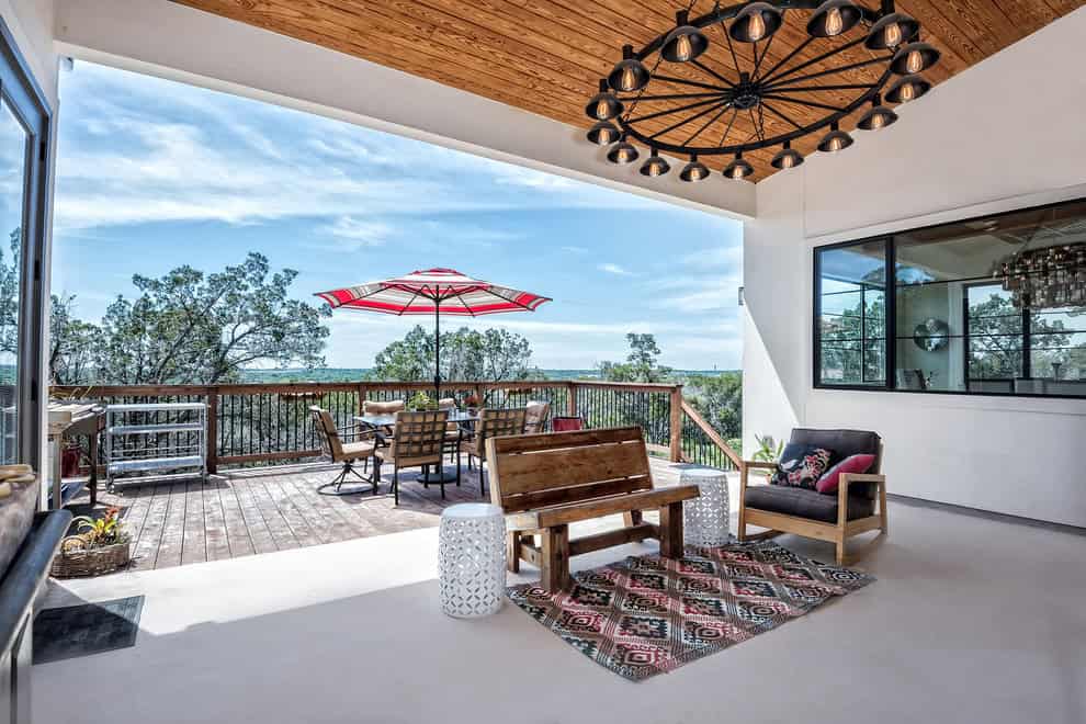 18 Appealing Traditional Deck Designs Your Backyard Needs 18 Appealing Traditional Deck Designs Your Backyard Needs