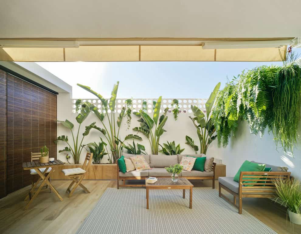 18 Appealing Traditional Deck Designs Your Backyard Needs 18 Appealing Traditional Deck Designs Your Backyard Needs