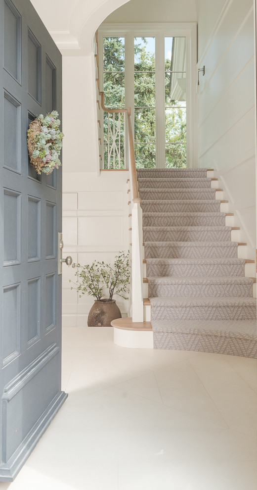 18 Elegant Traditional Staircase Designs That Will Take Your Breath Away