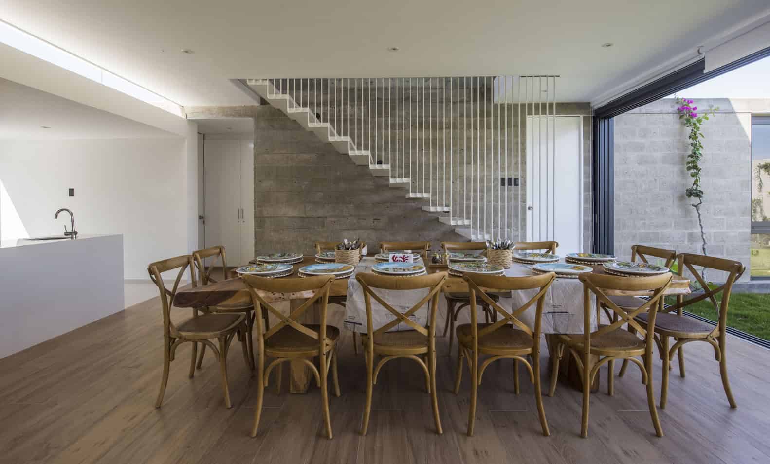 Bogavante House by Riofrio Arquitectos in Paracas, Peru