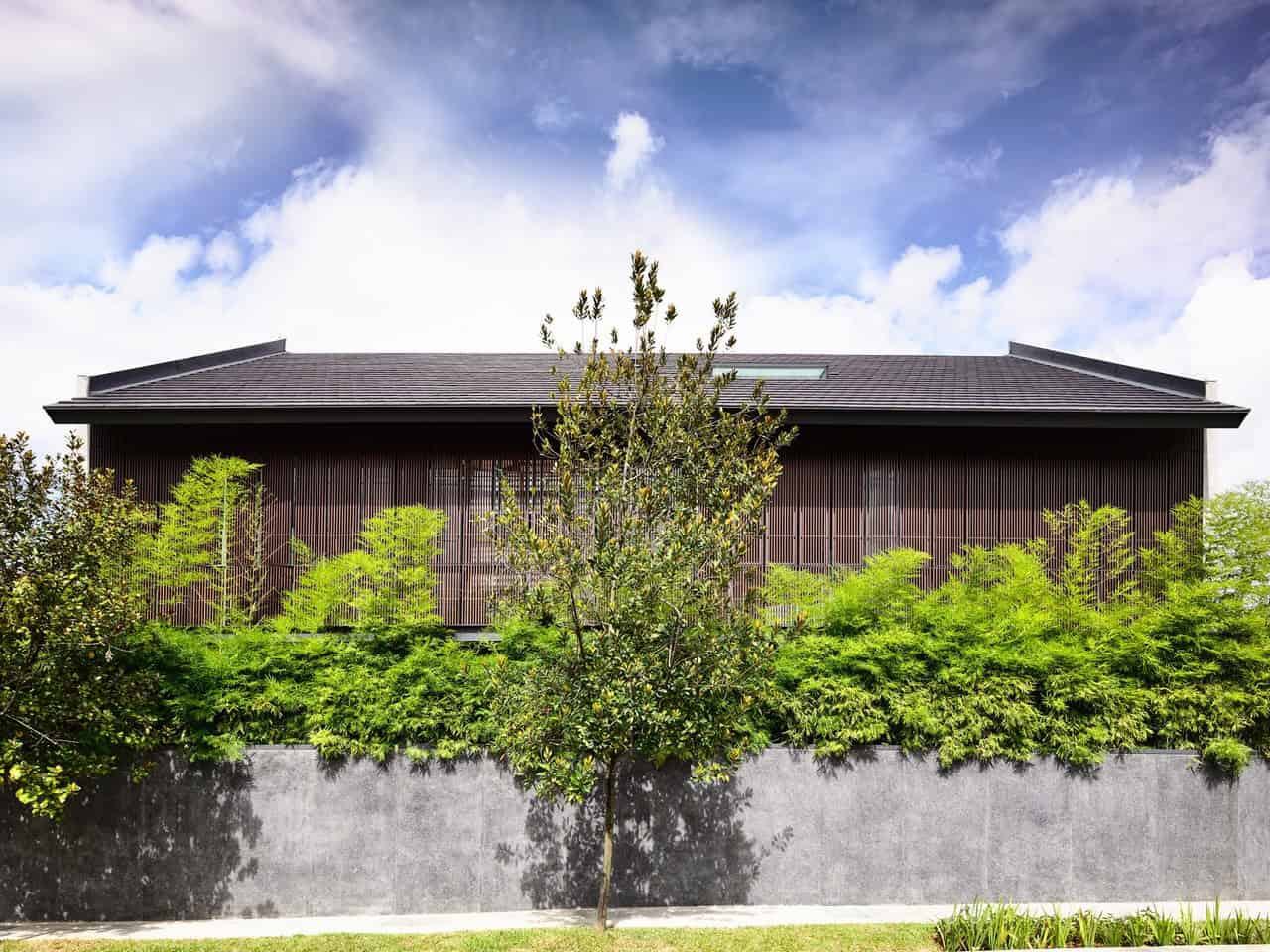 Cascading Courts Residence by HYLA Architects in Singapore