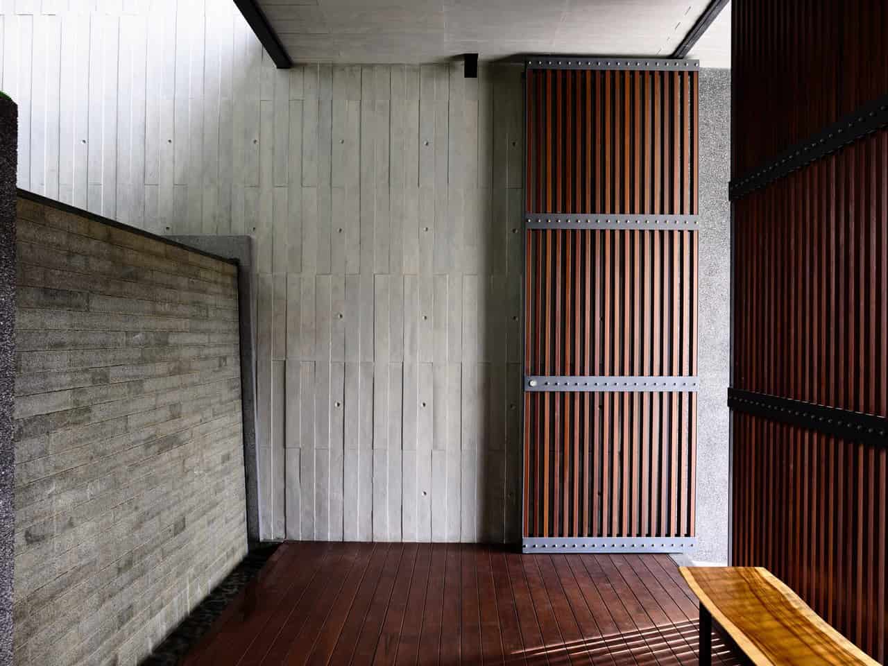 Cascading Courts Residence by HYLA Architects in Singapore