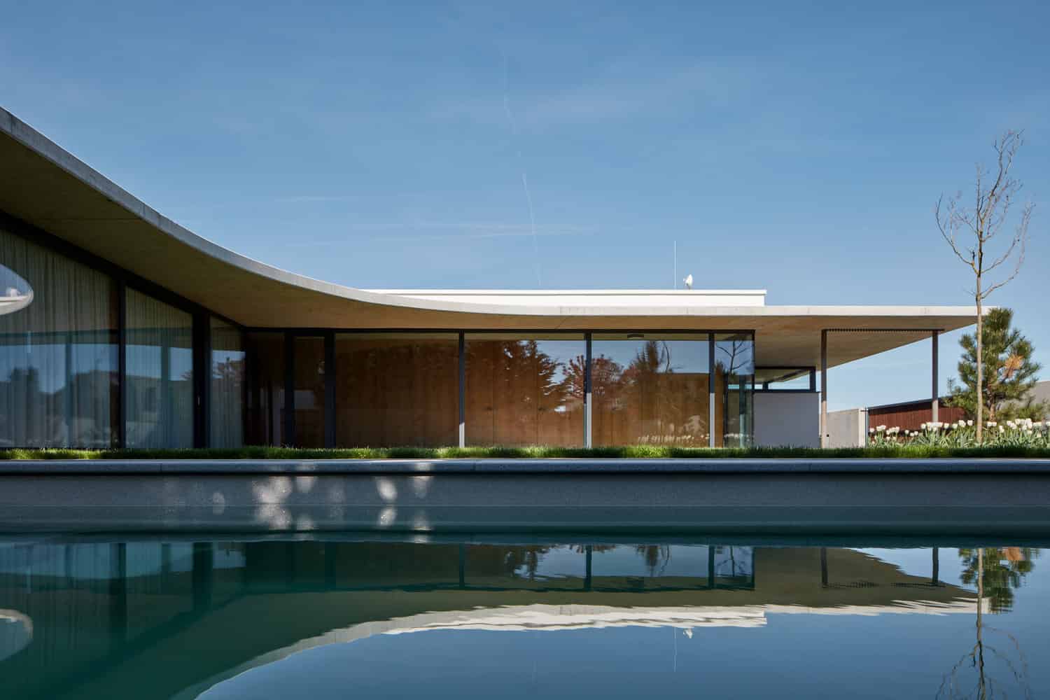 Family House Jarovce by Compass Architekti in Bratislava, Slovenia