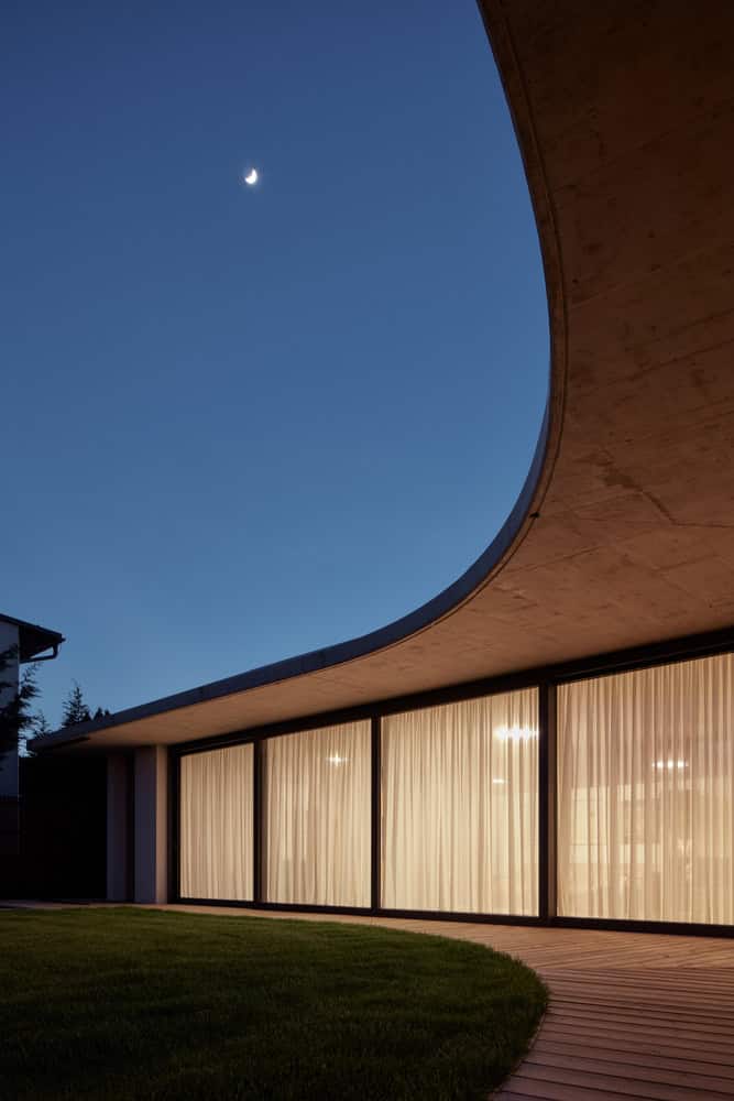 Family House Jarovce by Compass Architekti in Bratislava, Slovenia Family House Jarovce by Compass Architekti in Bratislava, Slovenia