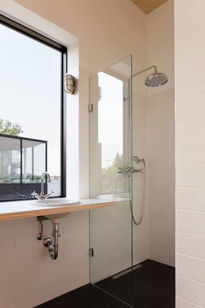 Lake House by Maximilian Eisenköck Architektur in Steinbrunn, Austria