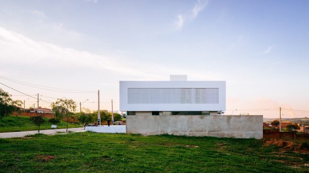 Sorocaba House by Estudio BRA Arquitetura in Brazil