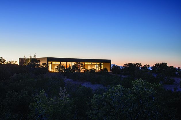 Sundial House by Specht Architects in Santa Fe, New Mexico