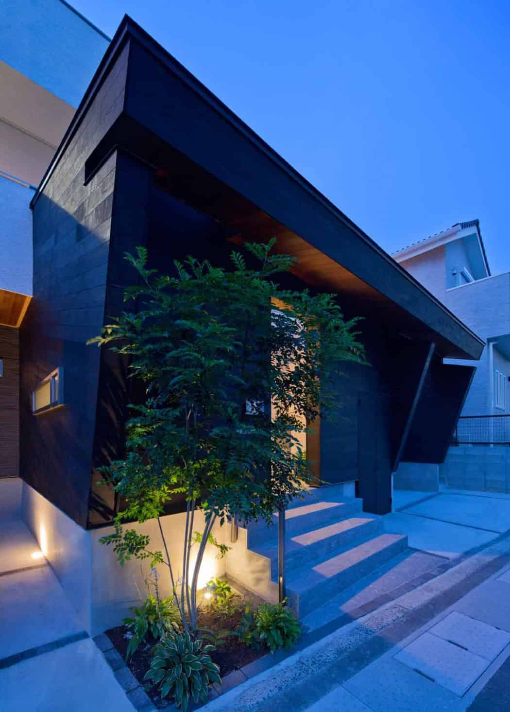 U3 House by Architect Show in Fukuoka City, Japan U3 House by Architect Show in Fukuoka City, Japan