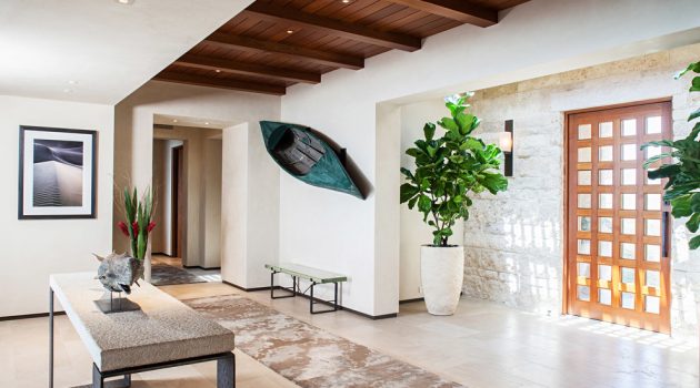 15 Alluring Tropical Foyer Designs You Should Explore