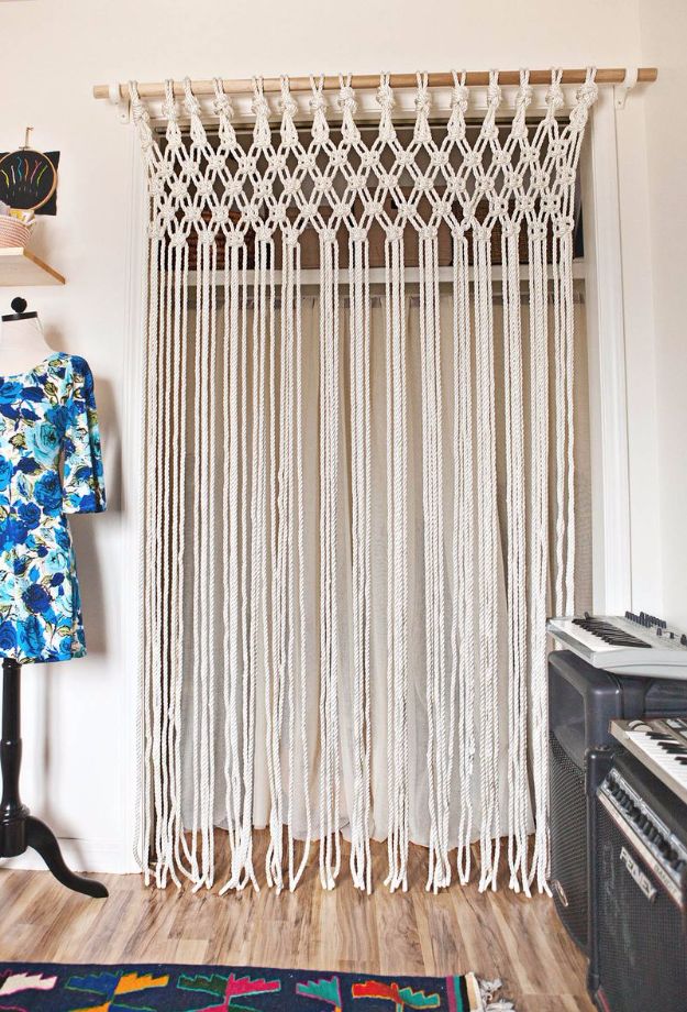 15 Awesome Macrame Crafts Anyone Can DIY At Home