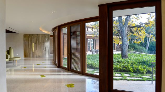 17 Remarkable Tropical Hallway Designs Your Interior Lacks