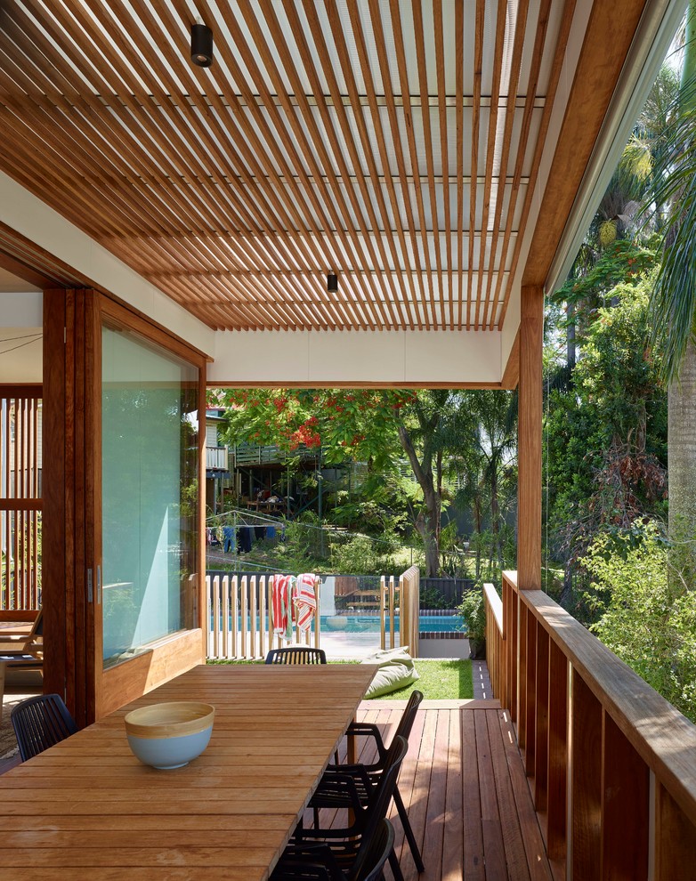 18 Fantastic Tropical Deck Designs You'll Want To Own