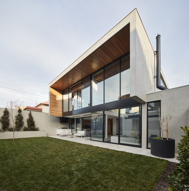 Bloomfield House by FGR Architects in Ascot Vale, Australia