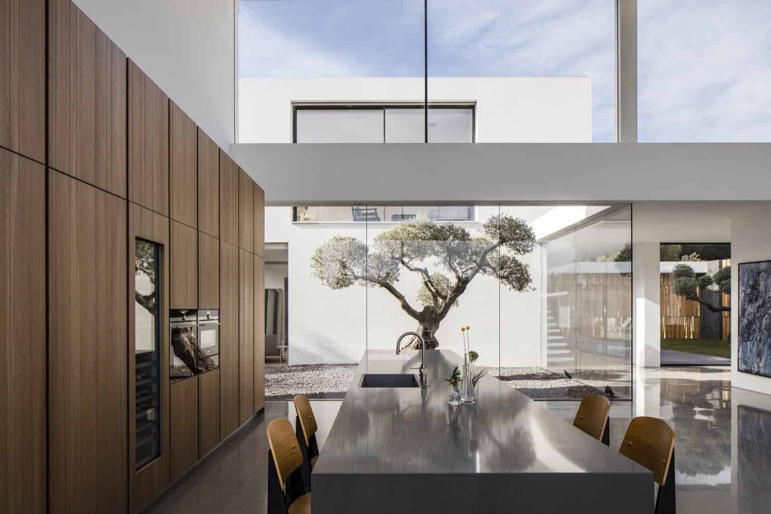 F House by Pitsou Kedem Architects in Savyon, Israel