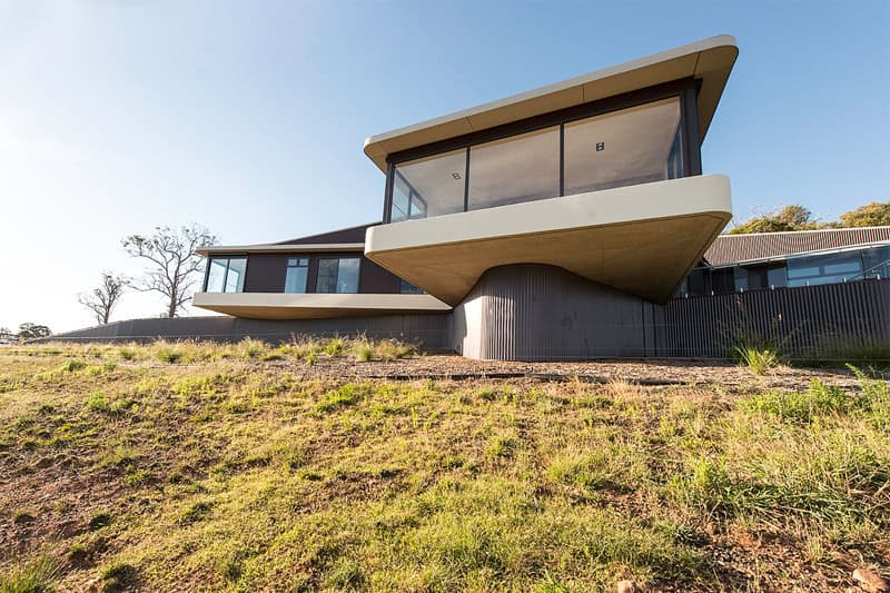 High Country House by Luigi Rosselli Architects in Armidale, Australia