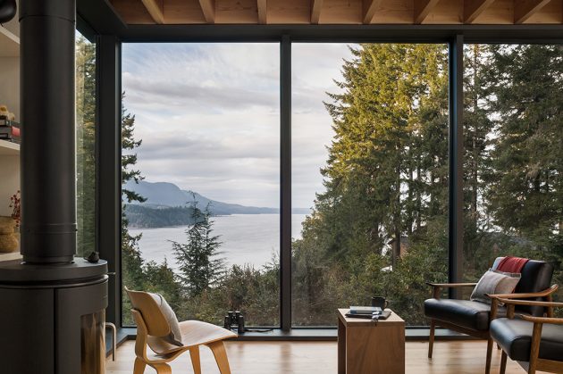 Little House by MW Works Architecture + Design in Seabeck, Washington