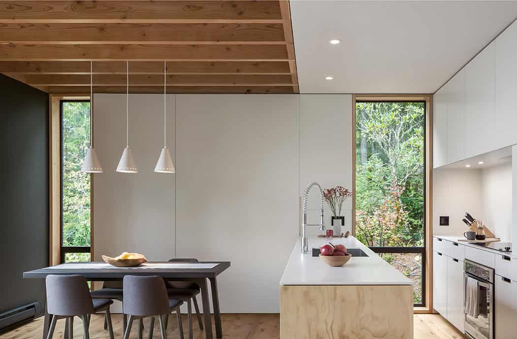 Little House by MW Works Architecture + Design in Seabeck, Washington