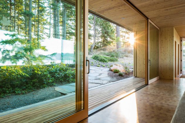 Lone Madrone Retreat by Heliotrope Architects on Orcas Island in Washington, USA
