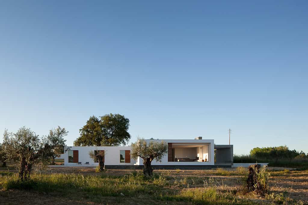 Ring House by Vasco Cabral + Sofia Saraiva in Santarem, Portugal