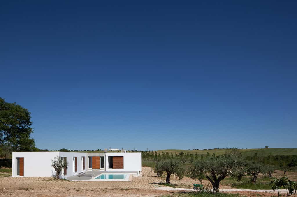 Ring House by Vasco Cabral + Sofia Saraiva in Santarem, Portugal