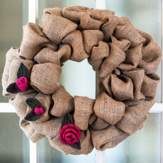 15 Simple And Easy DIY Burlap Crafts To Add To Your Home Decor