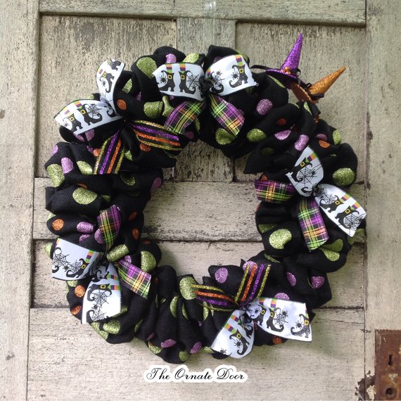 17 Spooky Handmade Halloween Wreath Designs The Kids Are Going To Adore