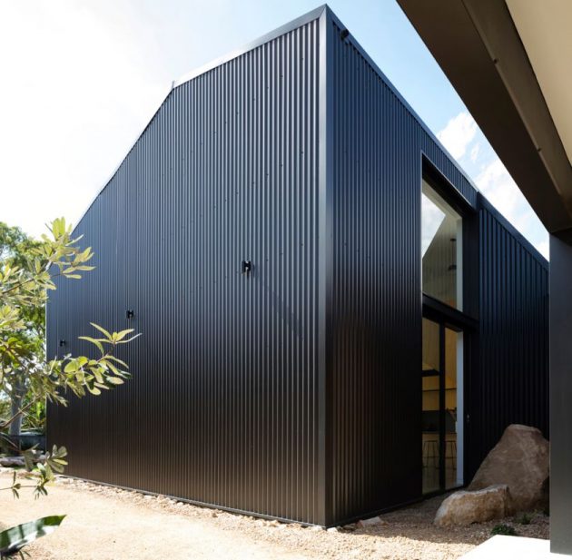 Binary House by Christopher Polly Architect in Sydney, Australia