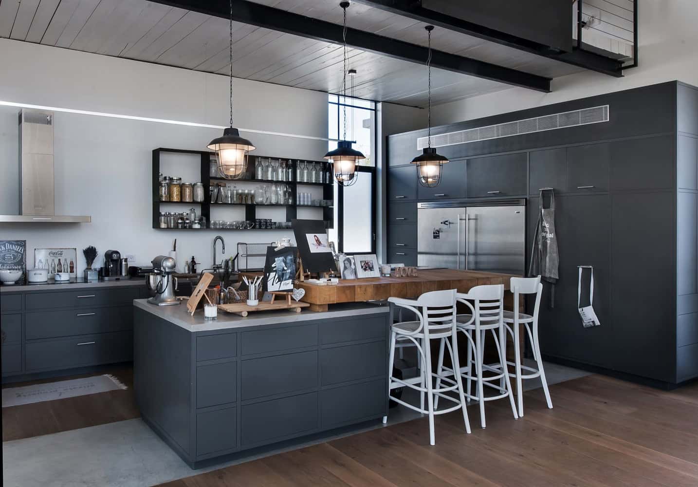 Savion Residence by Neuman Hayner Architects in Tel Aviv, Israel